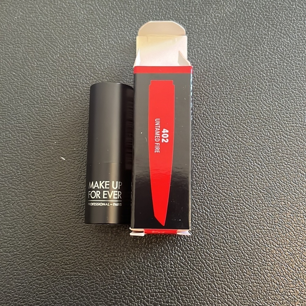 Makeup forever lipstick - Picture 2 of 3
